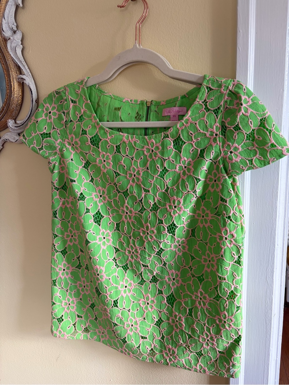 Lilly Pulitzer Green Floral Lace Cap-Sleeve Top